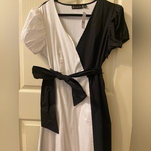 NY&C black & white dress